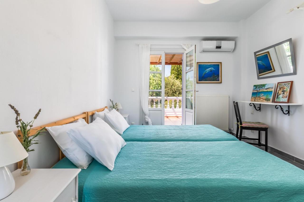 Villa Rodia With Swimming Pool On Skopelos Island Exteriör bild