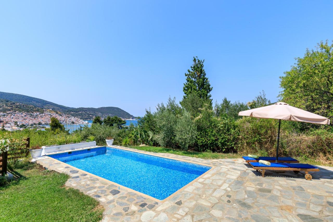Villa Rodia With Swimming Pool On Skopelos Island Exteriör bild