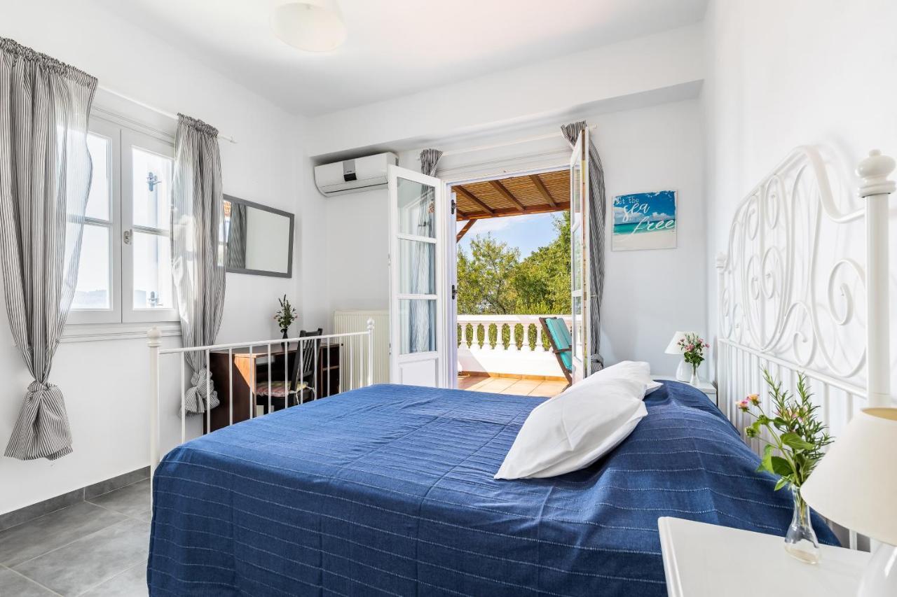 Villa Rodia With Swimming Pool On Skopelos Island Exteriör bild