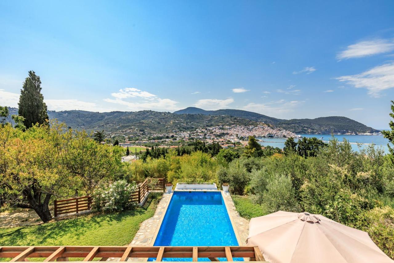 Villa Rodia With Swimming Pool On Skopelos Island Exteriör bild