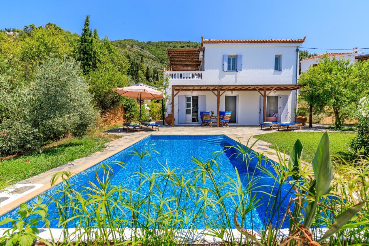 Villa Rodia With Swimming Pool On Skopelos Island Exteriör bild